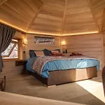 Les Kotas Du Bonheur Chalet